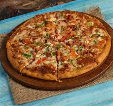 TAVUKLU PİZZA